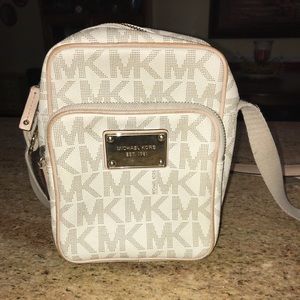 Michael Kors Crossbody